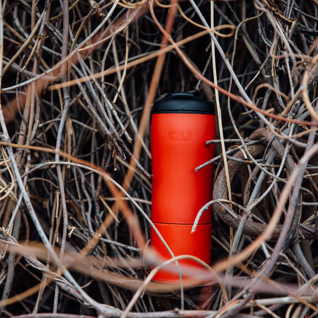 Mighty Mug Red Plastic Travel Mug BPA Free 16 oz. 