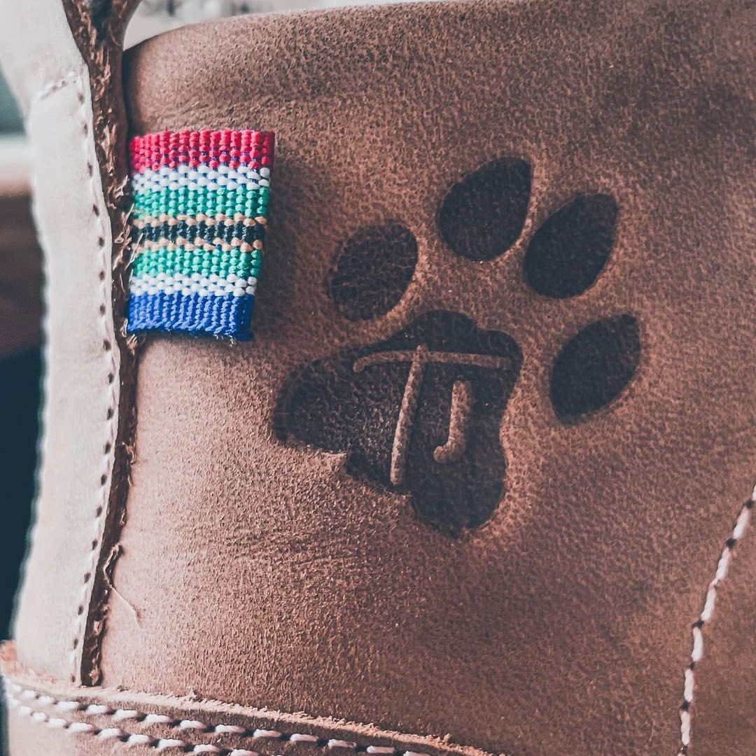 Special Edition Women\'s Chukka Boots! ⁠
.
Designed for Adventure with South African Safari Guide & Wildlife presenter @tay_mccurdy 🐾🐾 #Veldskoen