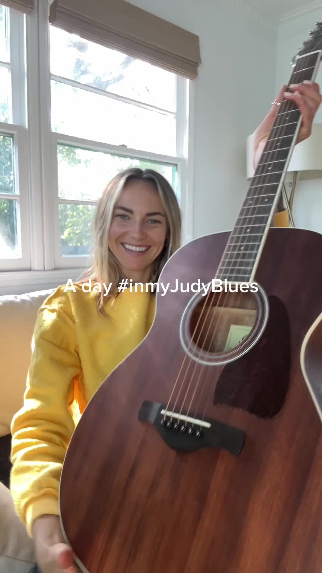 JUDY BLUES – Dressed by Jenny