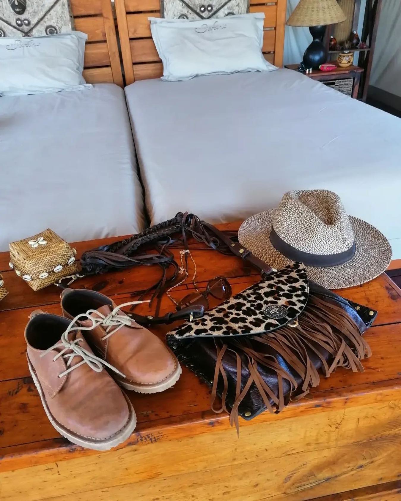 Safari in style ☀️

Have you been in on a safari before? Comment below! 👇 

📷: @africanmemoriesofjd
.
.
.
#southafrica #africa #southafricafashion #ootd #ootdinspiration #safari #safariafrica #womensshoes #sustainablefashion
